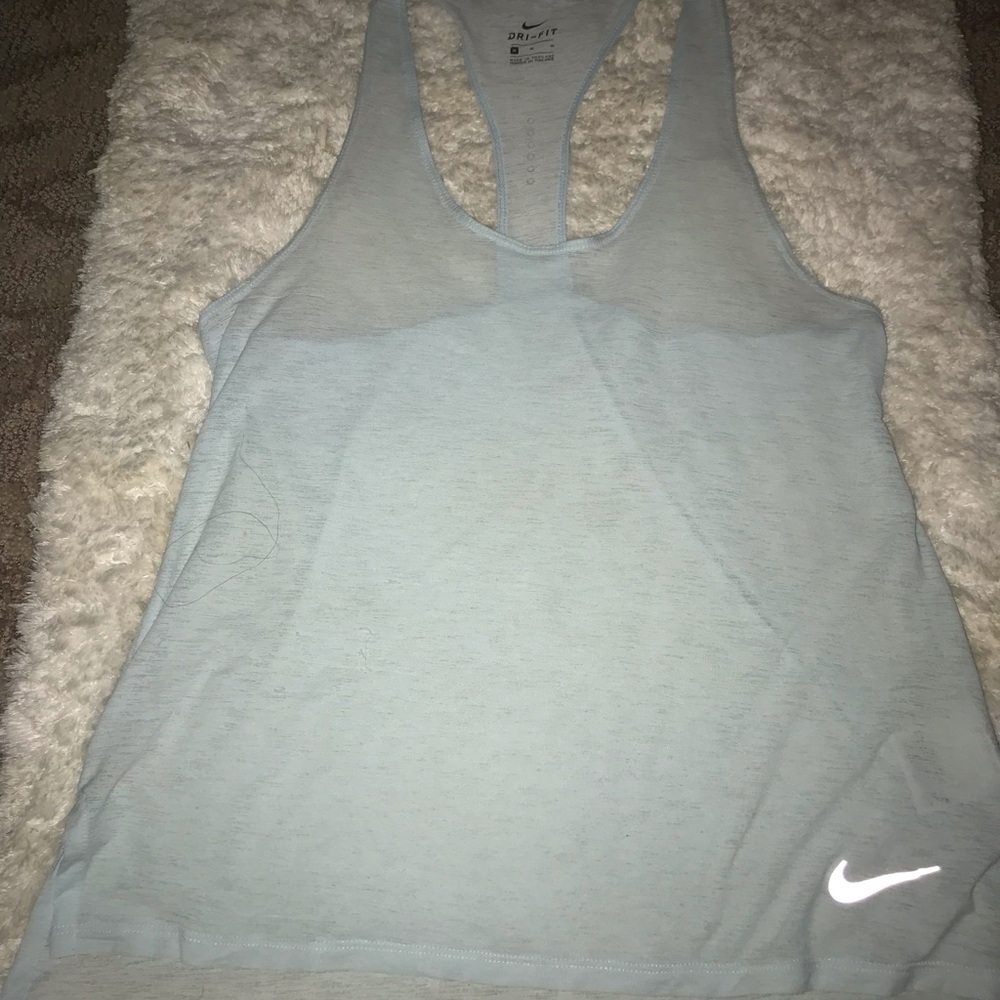 • Nike tank •